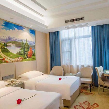 Vienna Hotel Nanyang People Road المظهر الخارجي الصورة