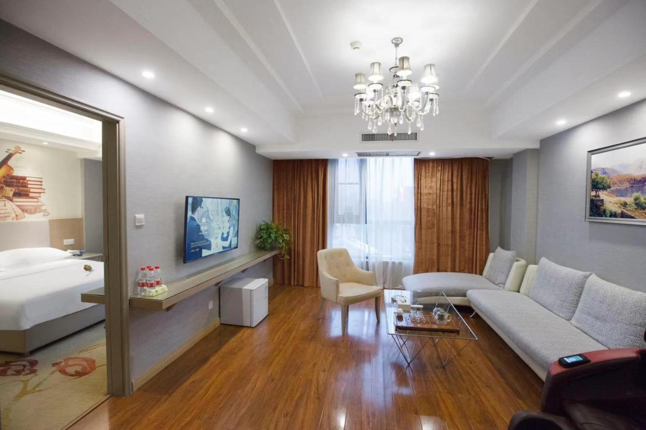 Vienna Hotel Nanyang People Road المظهر الخارجي الصورة